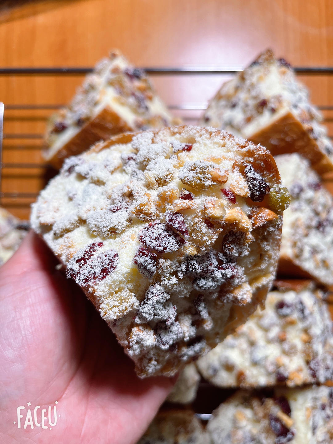 直播间卖疯了「新疆坚果奶酪包」复刻完成