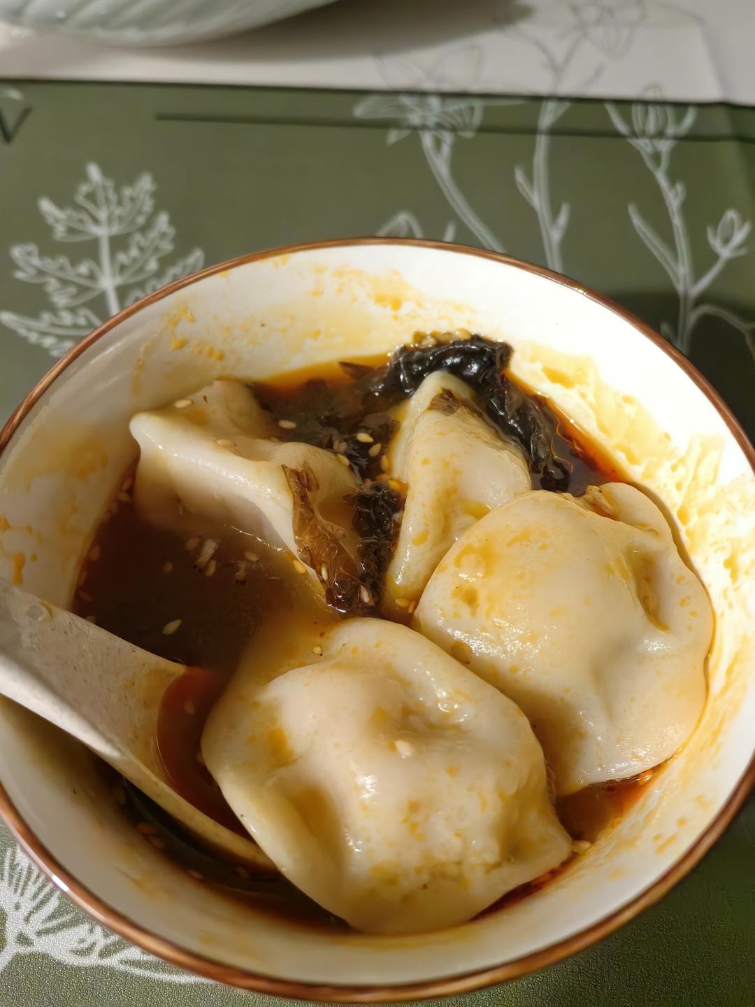 ㊙️连汤都想喝掉的‼️酸汤牛肉馅饺子‼️酸辣开胃