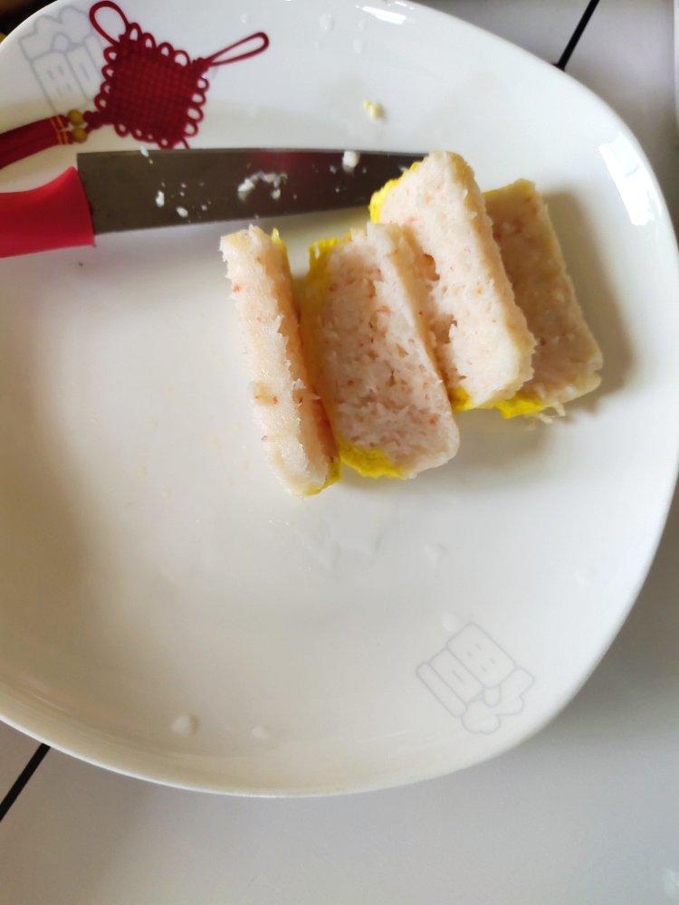 宝宝10个月辅食：妈妈都觉得好吃的虾仁蒸糕