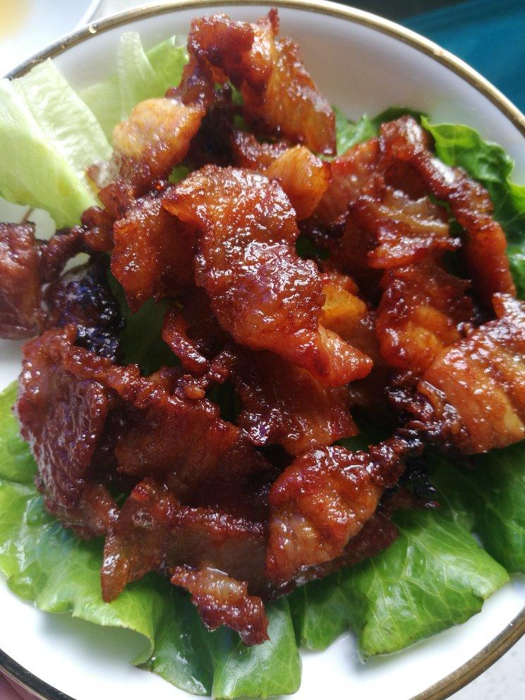 这是一份没来得及装盘就被抢光的烤肉（烤箱版）
