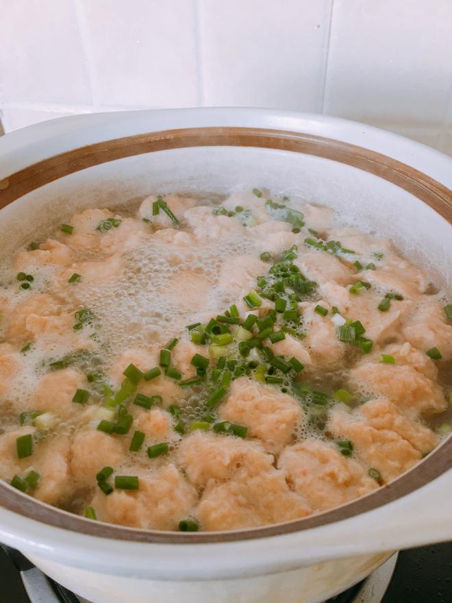青衣虾仁鱼丸汤的做法