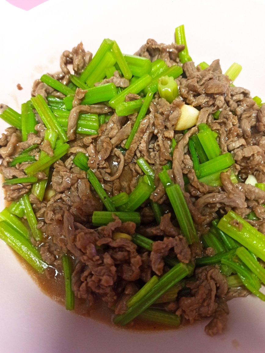 ㊙️家常菜‼️芹菜小炒牛肉‼️牛肉超级嫩滑哟
