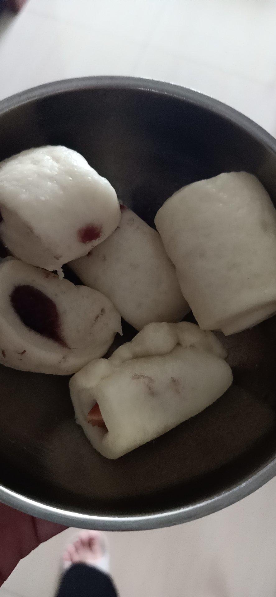 五彩奶香豆沙小馒头