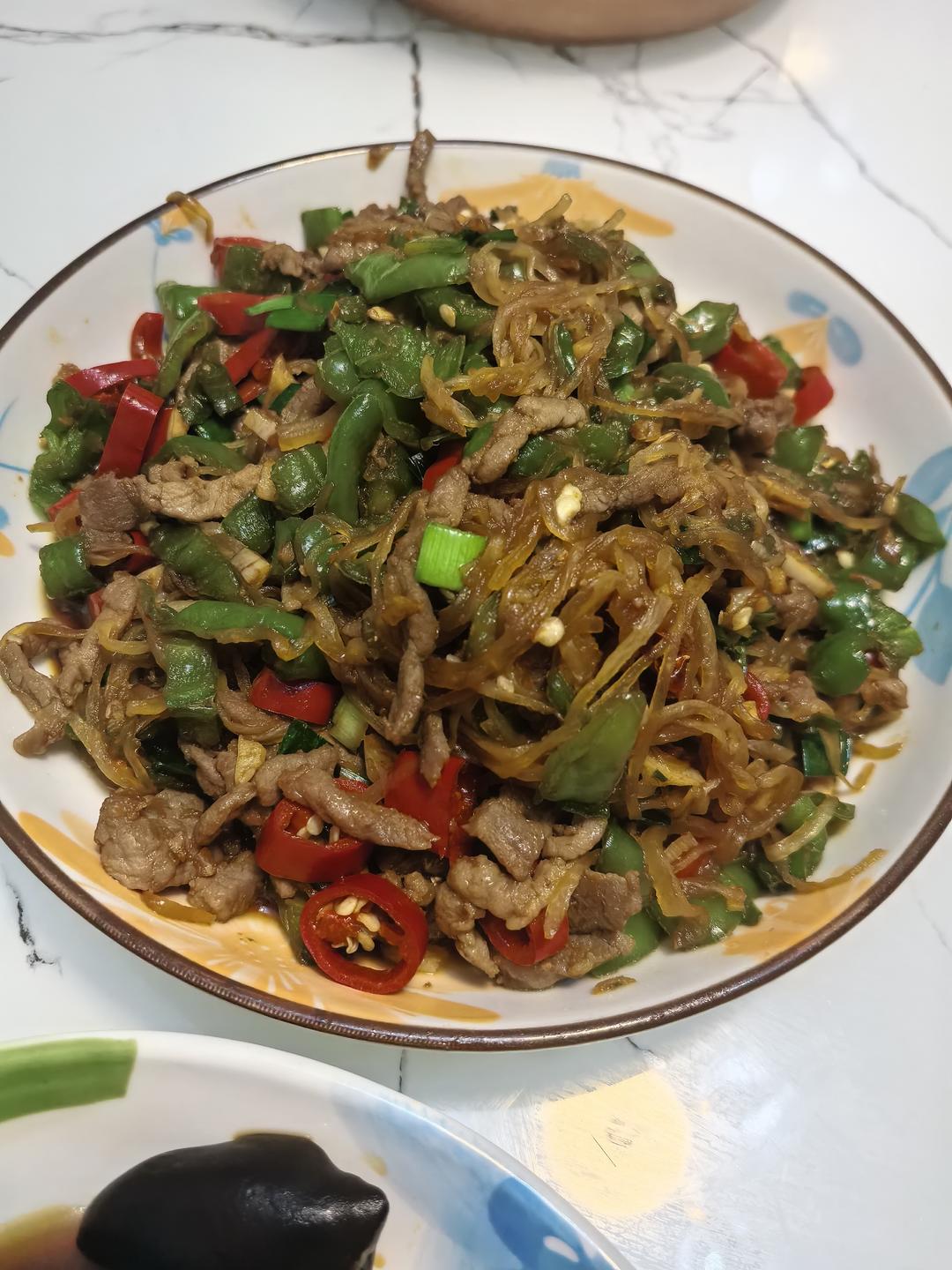 衢州菜萝卜丝炒牛肉