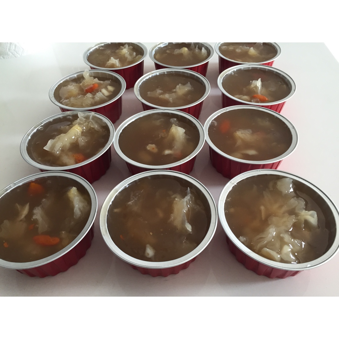 葛粉银耳枸杞冻