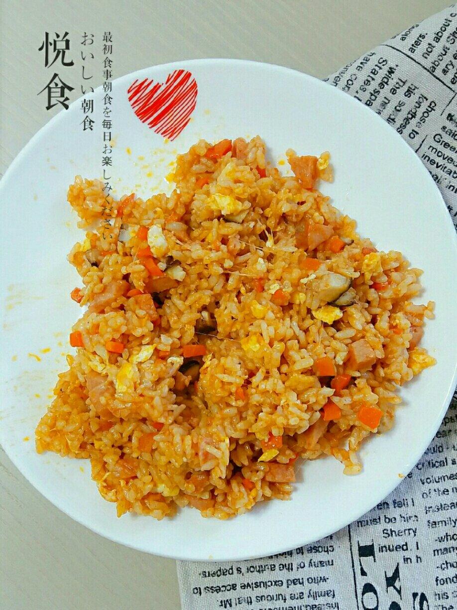 超浓芝士香肠炒饭