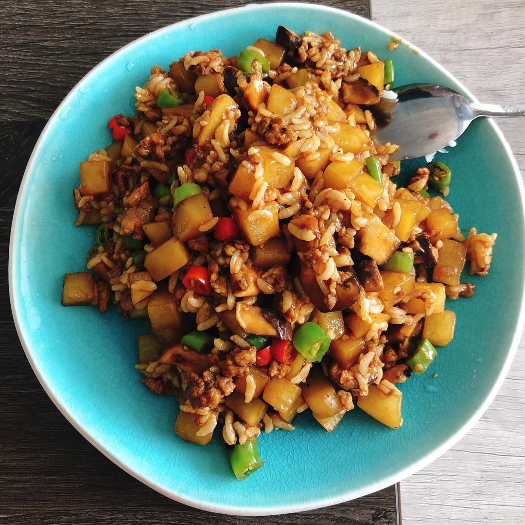 ㊙️香菇土豆肉沫拌饭❗️比外卖还好吃