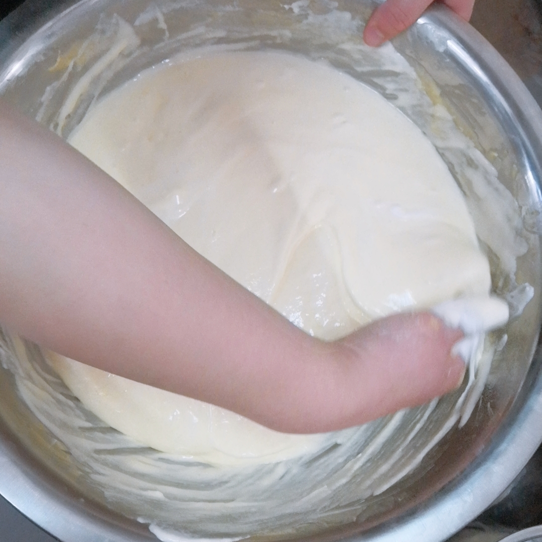 肉松蛋糕卷（不甜不腻）的做法 步骤7