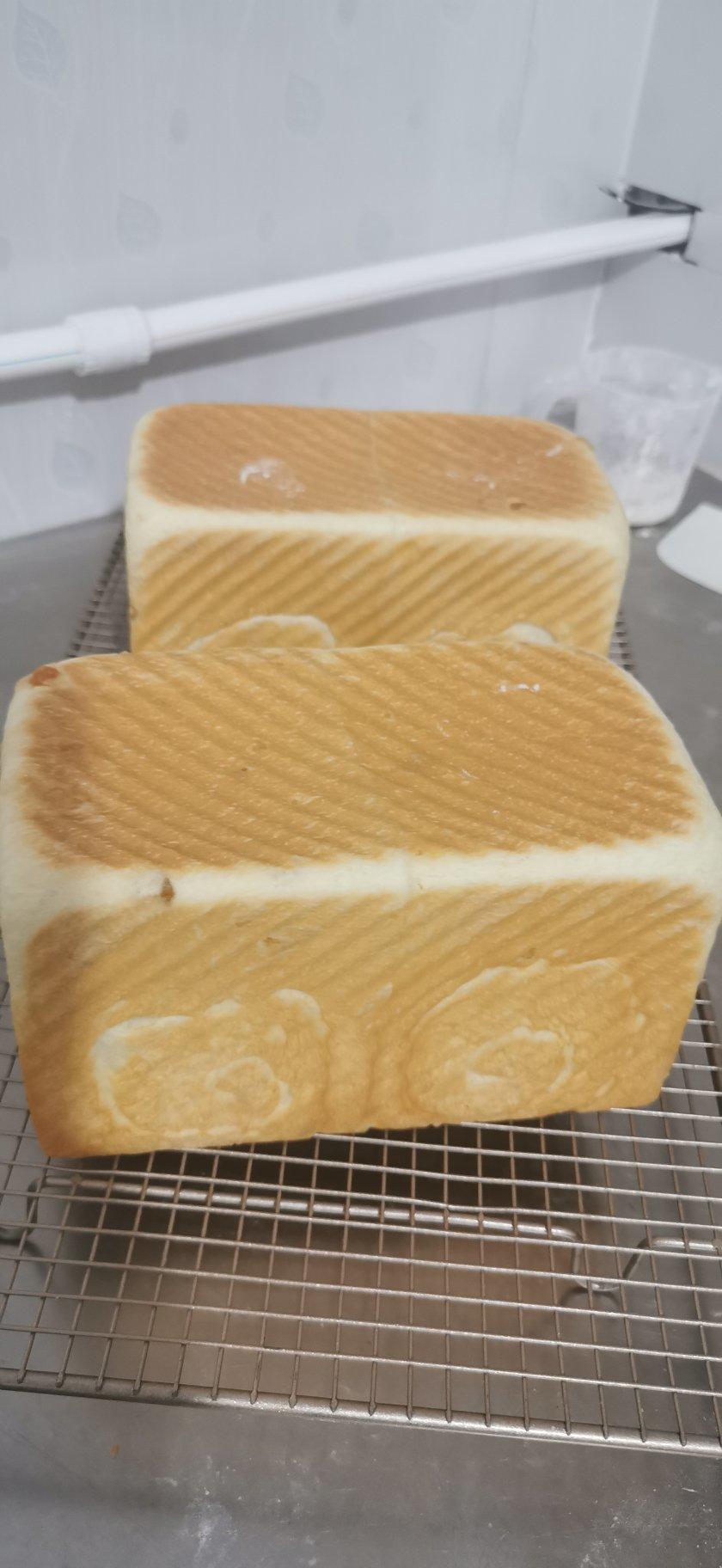 鲜奶提子吐司