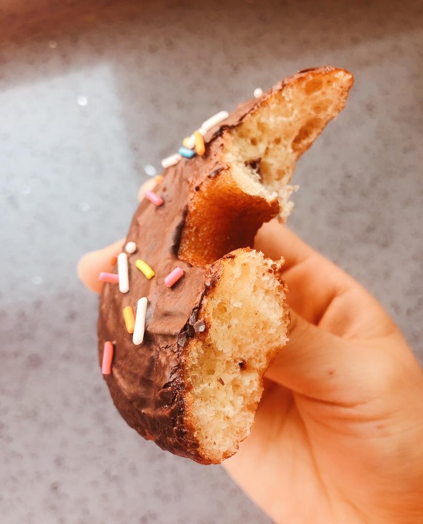 超级好吃的油炸甜甜圈