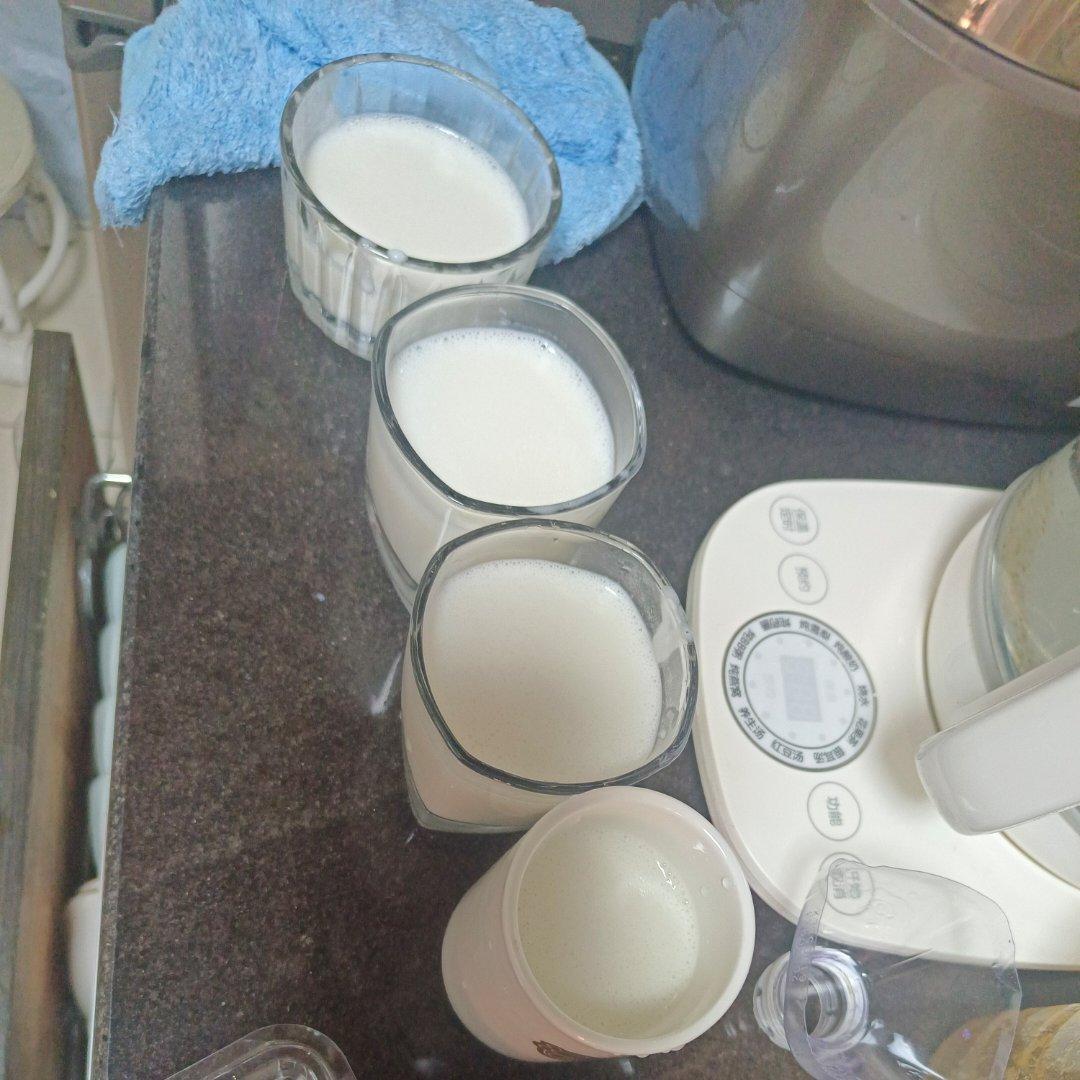 家里平常这样的剩米饭，别再丢掉了，教你做成一道非常好吃的甜品