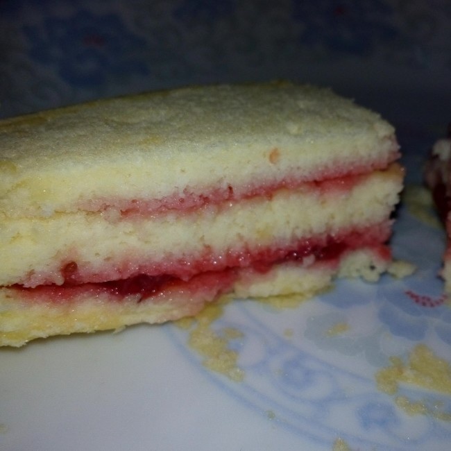 漂流瓶58做的果酱夹心蛋糕