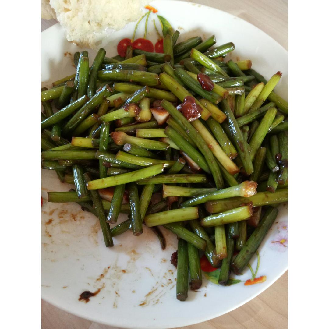 蒜苗炒肉丝