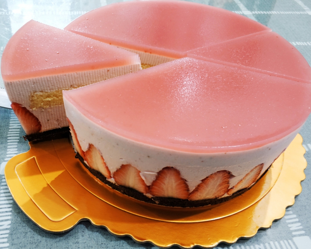 草莓慕斯蛋糕（8寸）的做法
