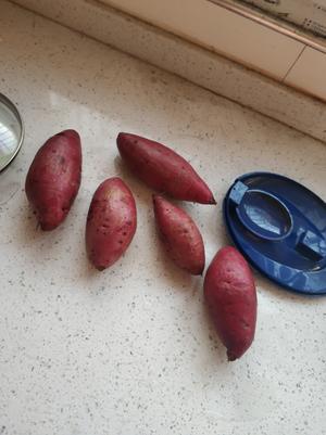 老婆爱吃的蒸紫薯 好吃又减脂的做法 步骤1
