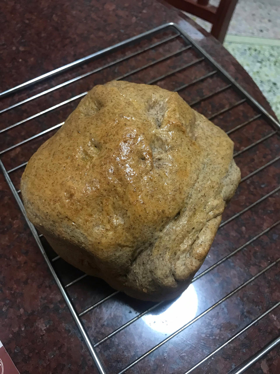 东菱面包机-超柔软70%黑全麦面包