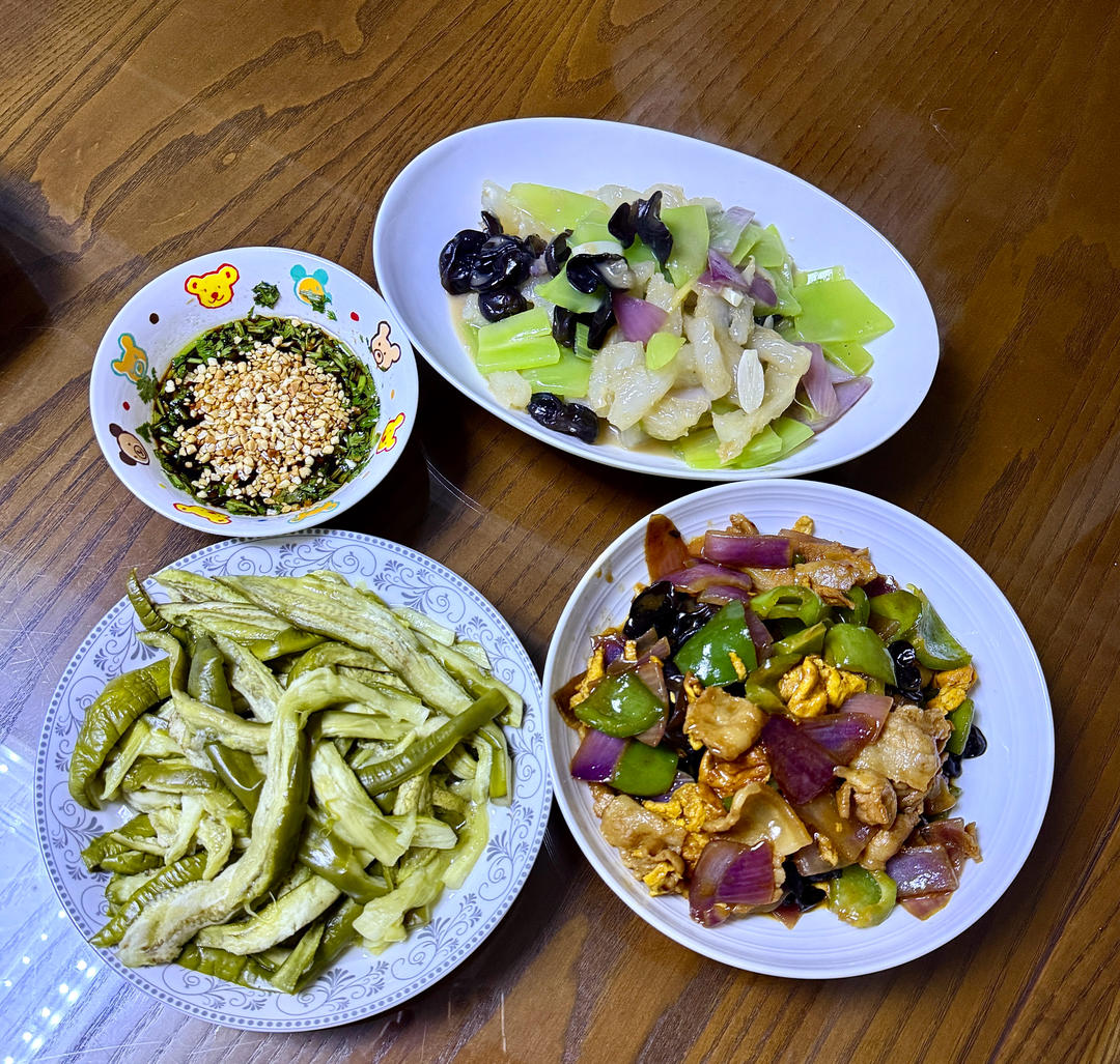 洋葱青椒炒肉