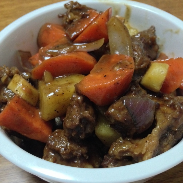 秘制黑胡椒煲牛腩