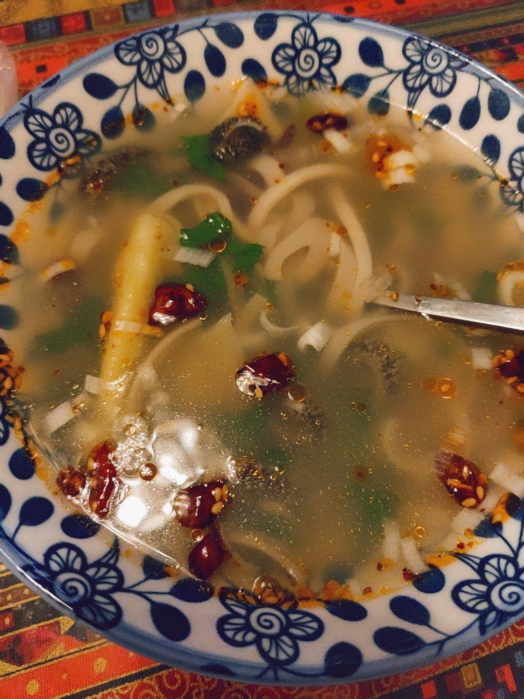 羊杂汤