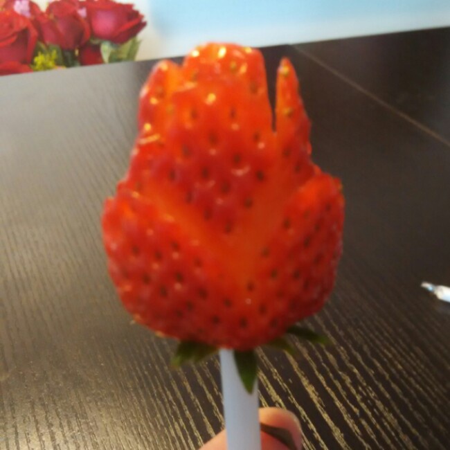 草莓玫瑰花