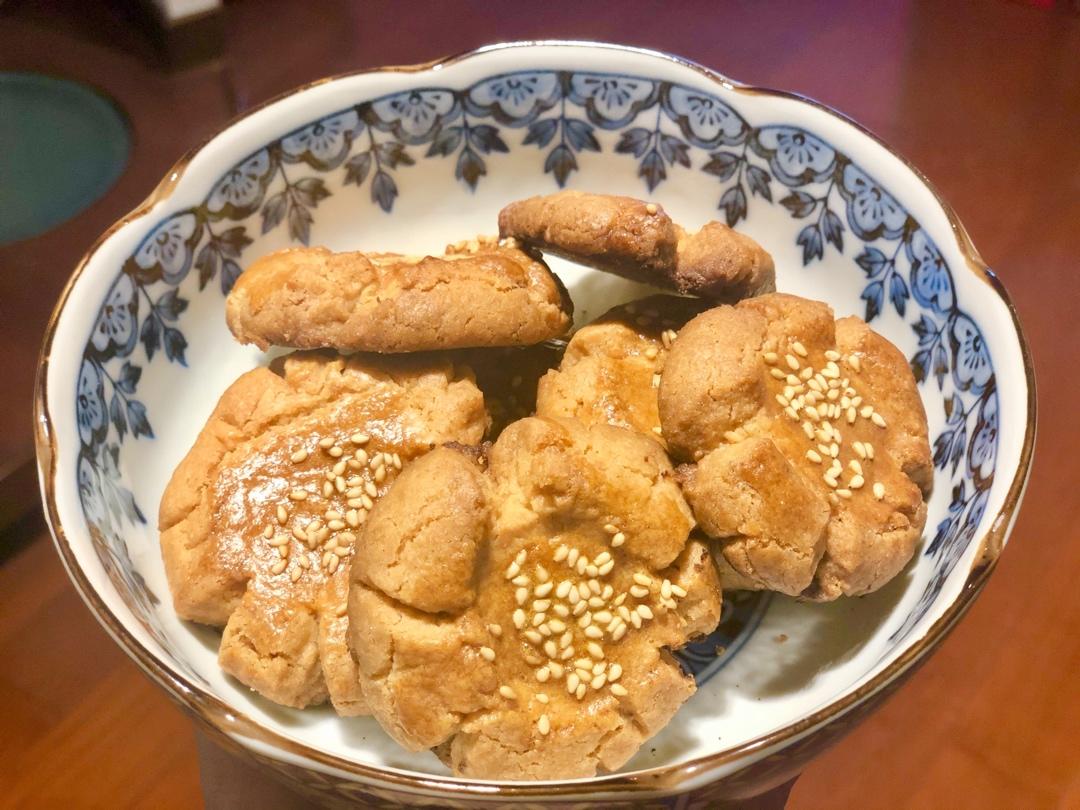 轻轻一按就碎掉的原味桃酥（不输猪油版）