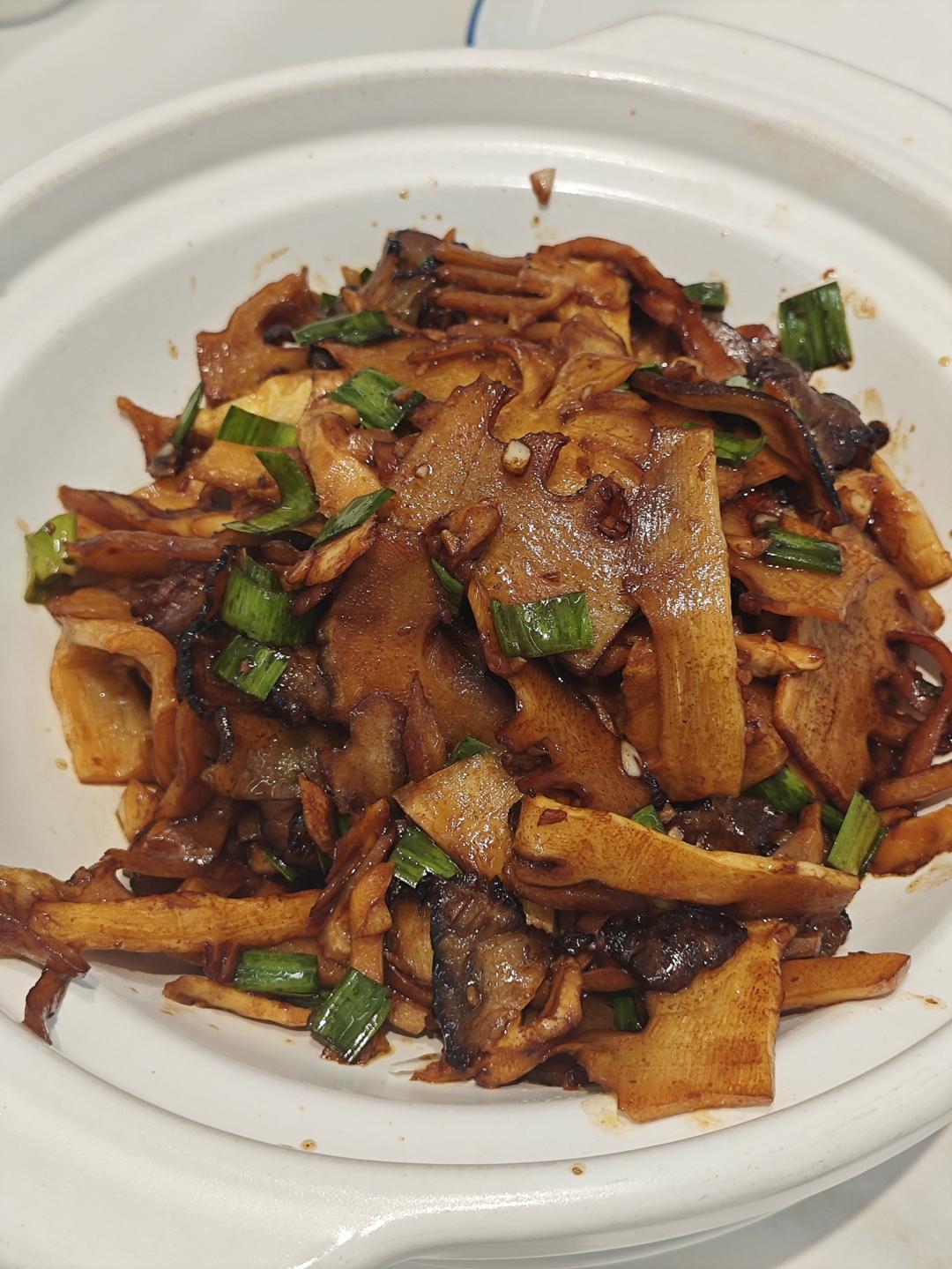不油腻的烟笋炒腊肉