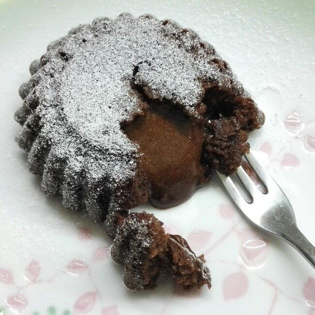 巧克力熔岩蛋糕(全图文超简单)的做法