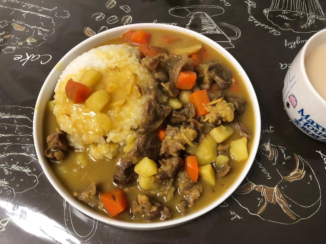 咖喱牛肉饭