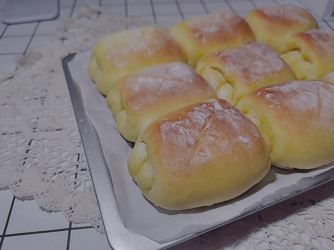 超软牛奶小面包