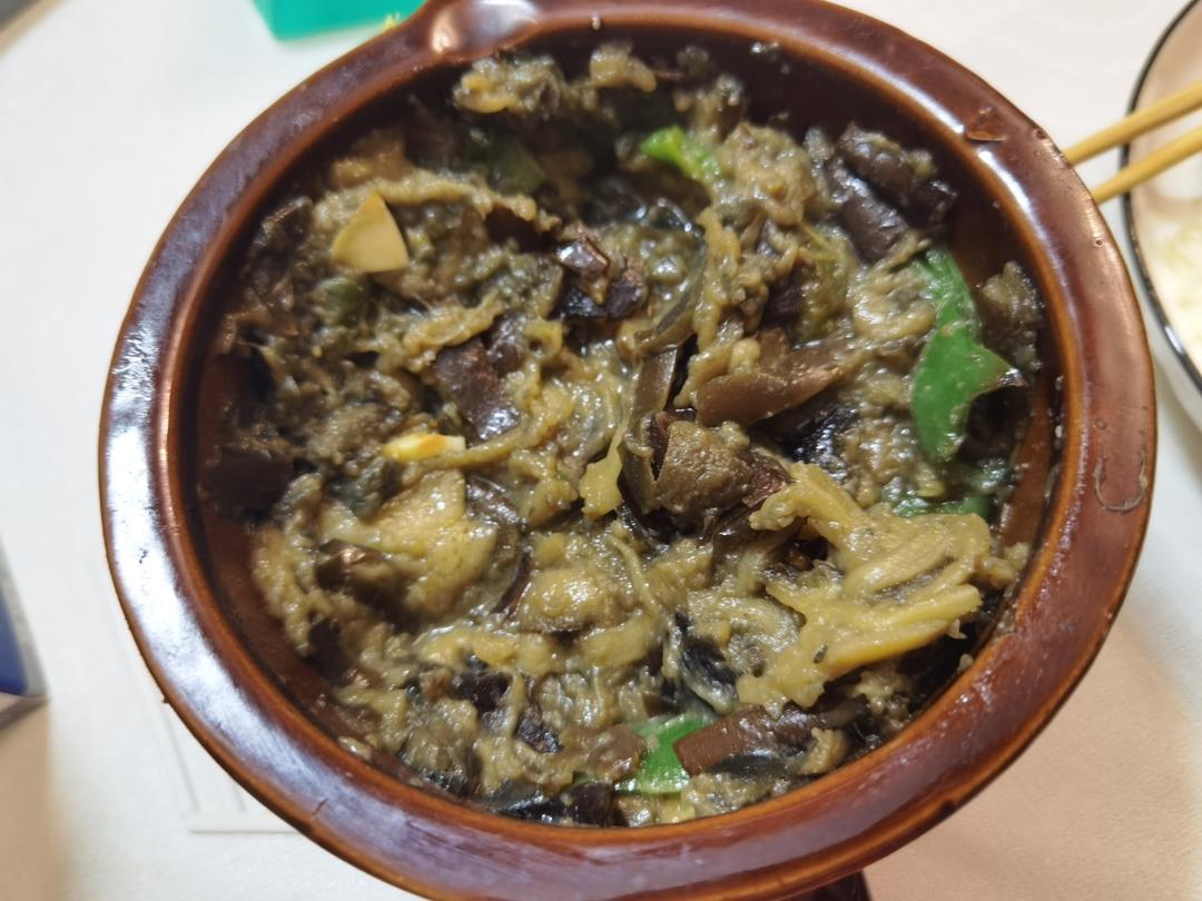 擂辣椒皮蛋茄子