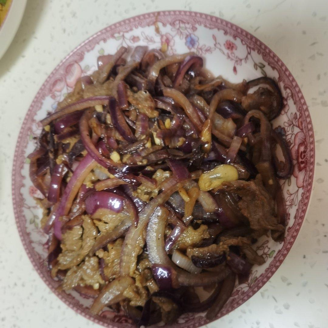 洋葱炒牛肉片