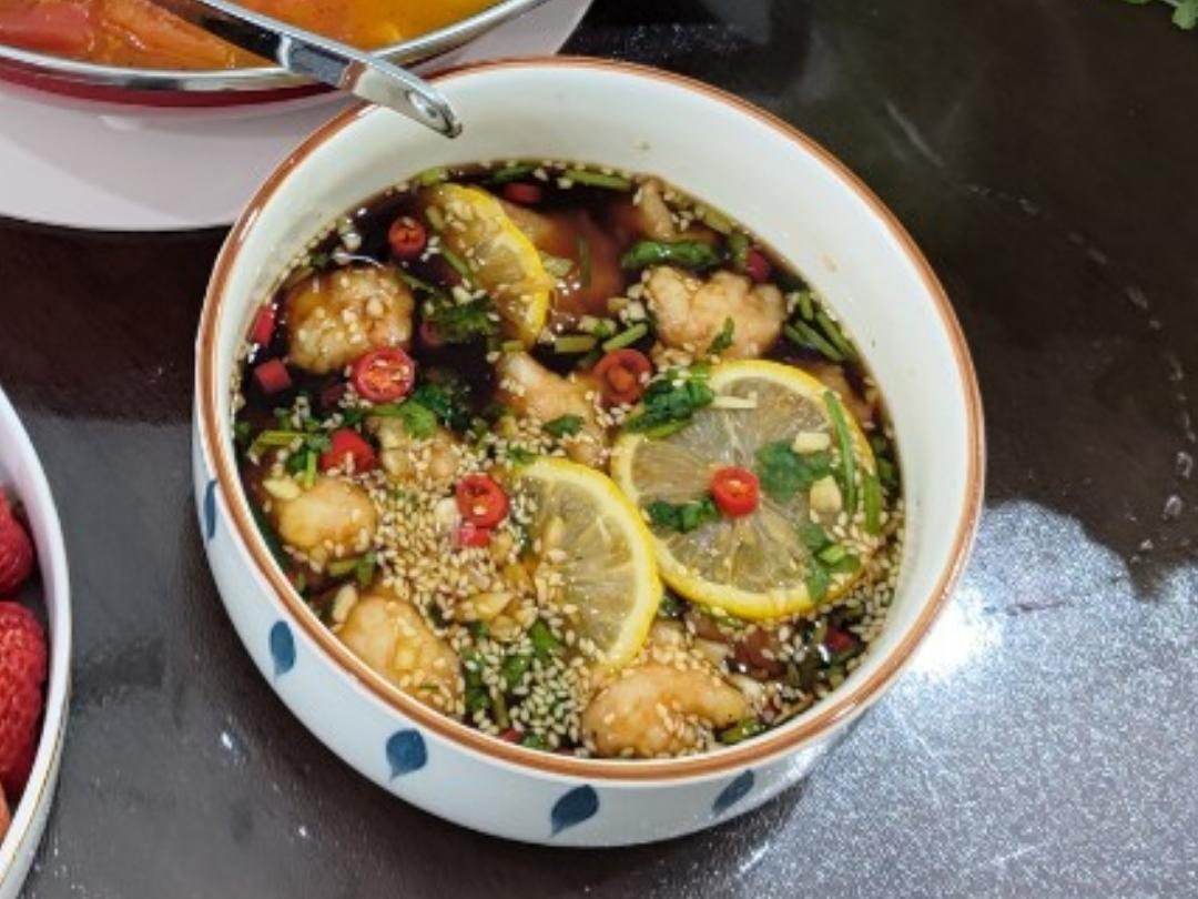 哇哦…在家做出来了海底捞泰式虾滑