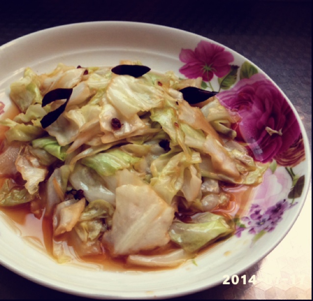 阿婆手撕包菜