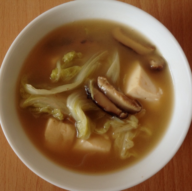 香菇白菜豆腐粉丝煲