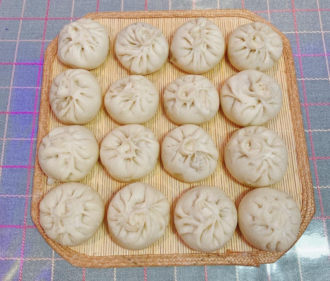 东北酸菜包子