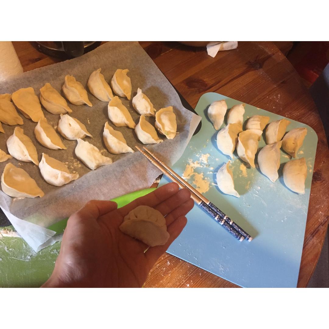 【免揉】皮薄筋道冻后不破的饺子皮