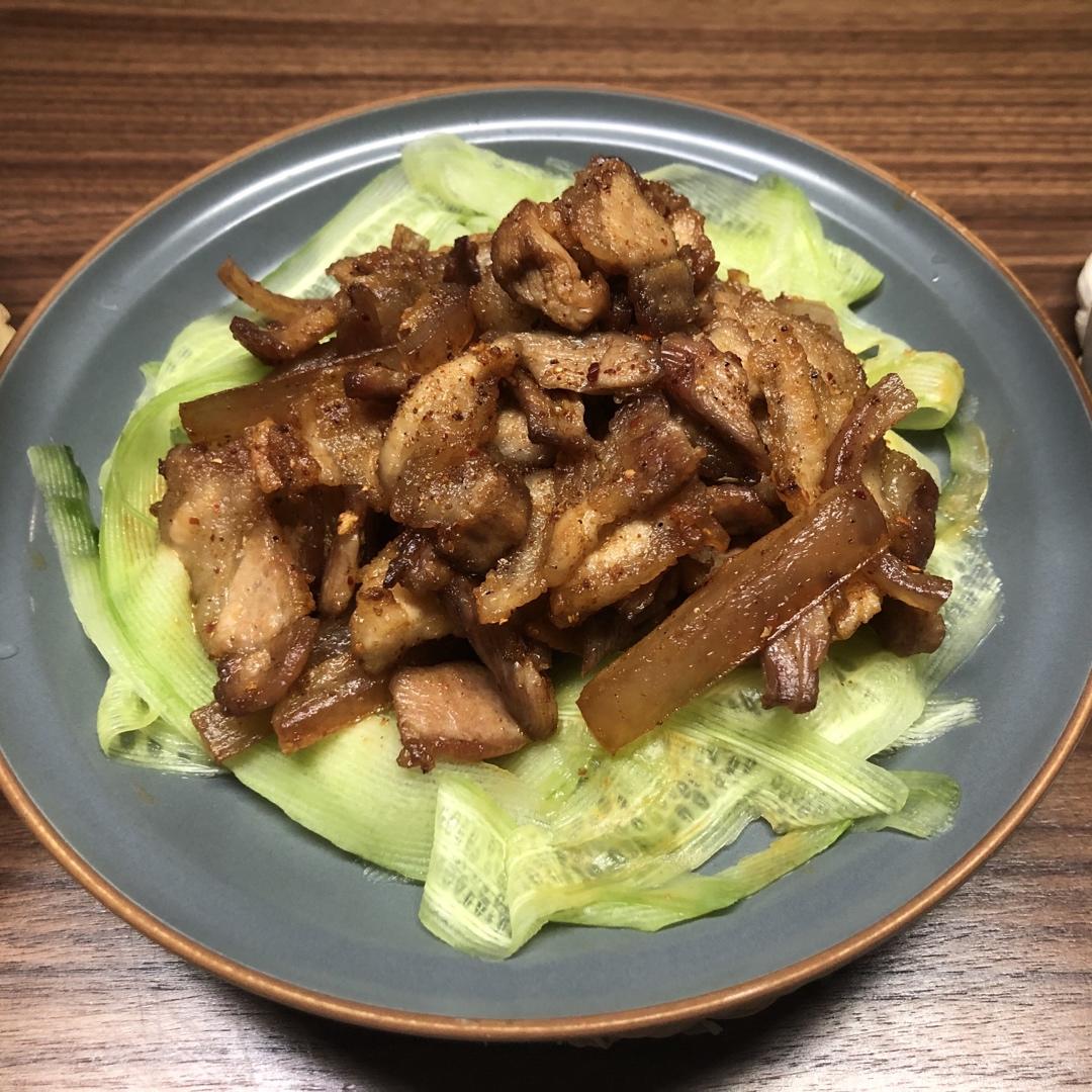 “椒盐五花肉” 一口炒锅就能吃到烧烤