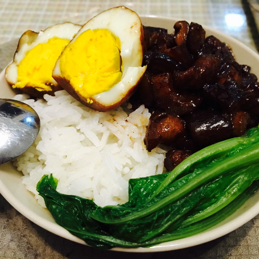 台式卤肉饭