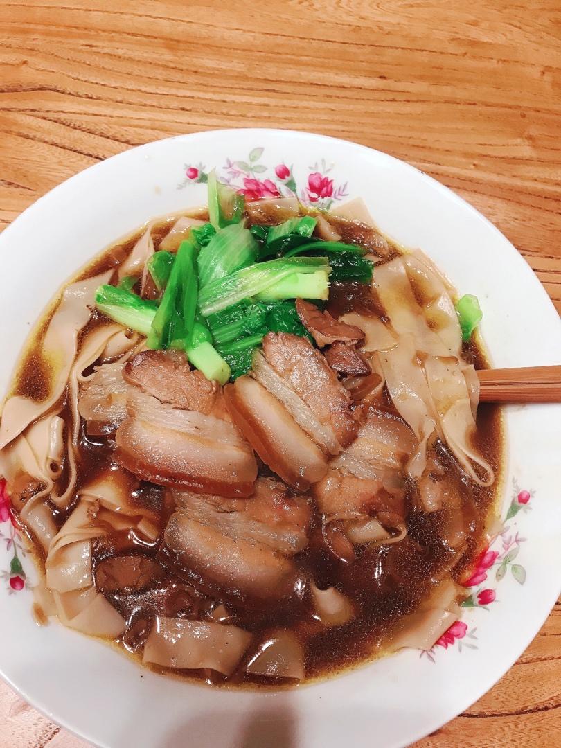 卤肉面