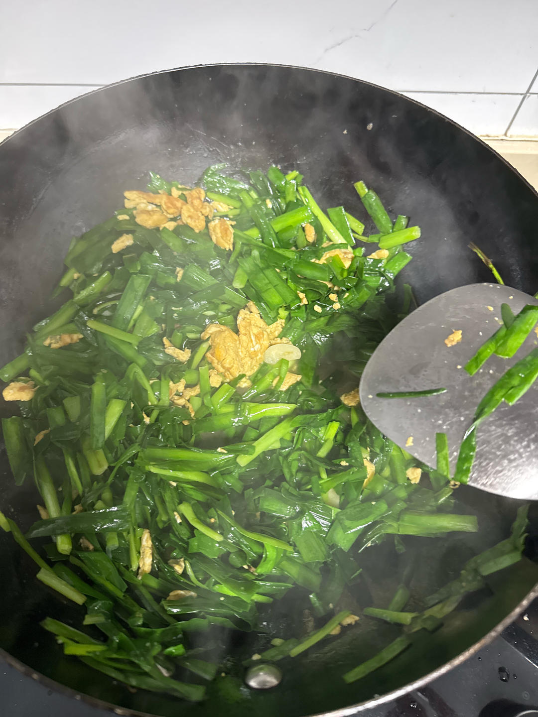 韭菜炒鸡蛋——三分钟快手下饭菜 掌握火候的秘诀
