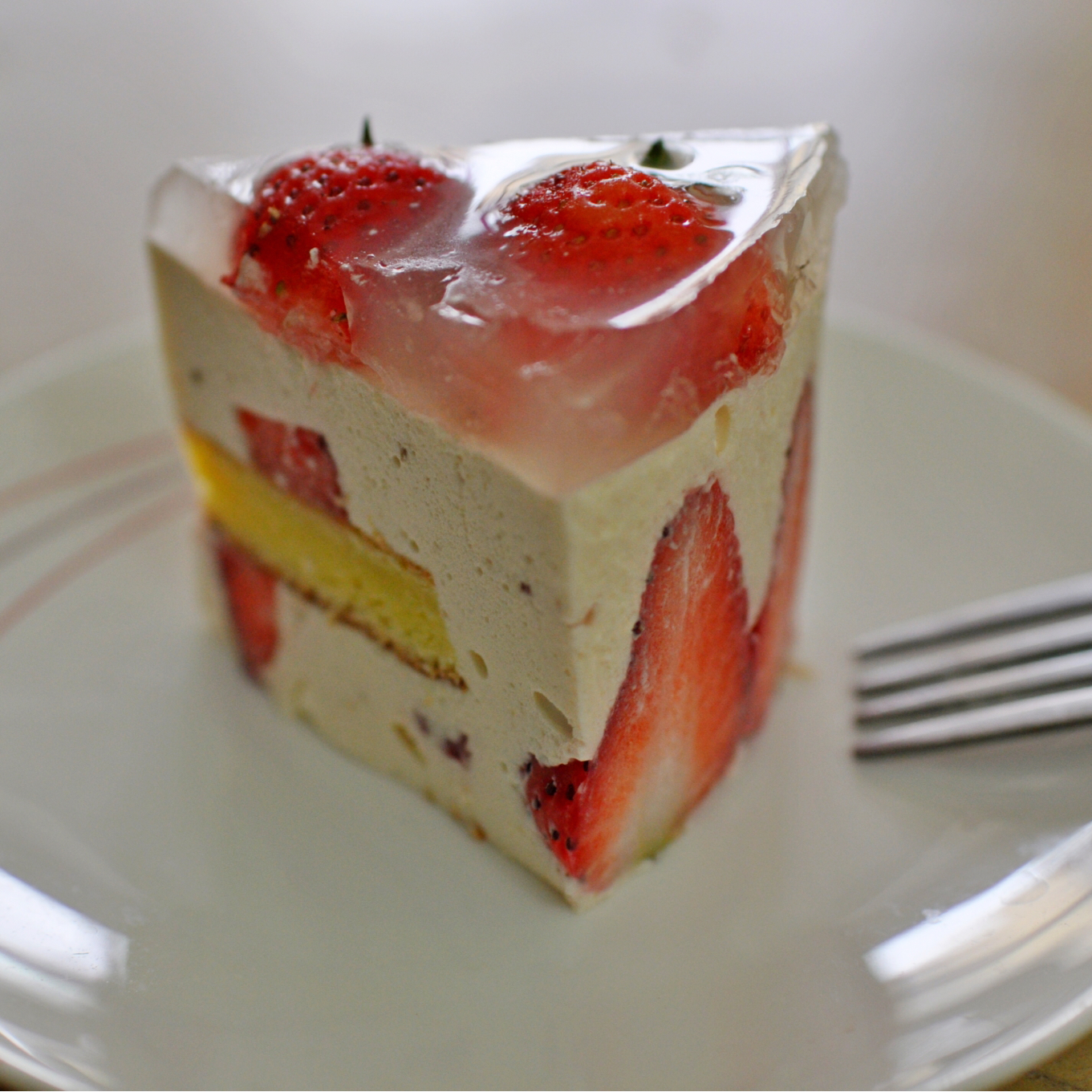 我是谁shui谁做的tinrry下午茶教你做草莓芝士慕斯6寸配方