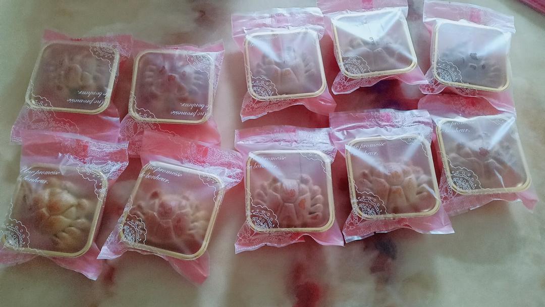 广式豆沙蛋黄月饼（步骤超详细，新手适用）