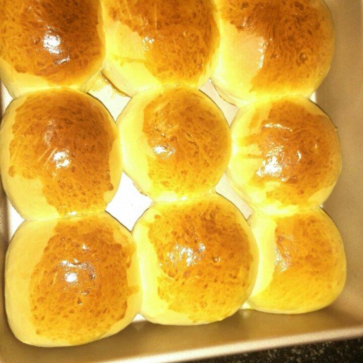 大人小孩都爱不释口的【蜂蜜牛奶小餐包】