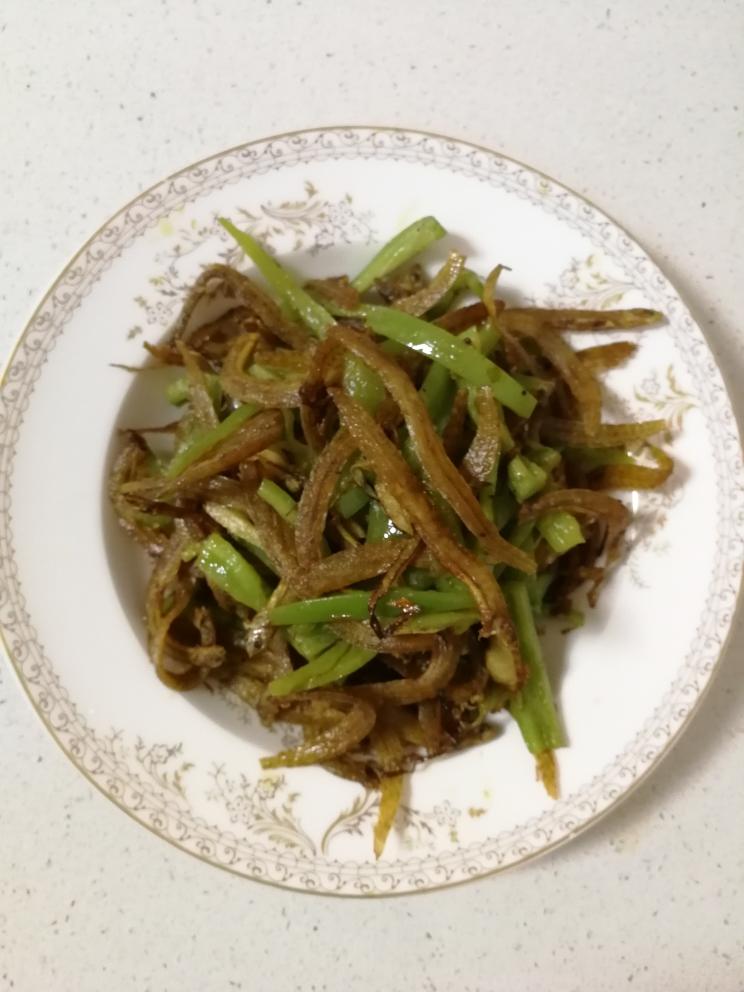 南湖银鱼的做法(湖里的银鱼怎么吃)