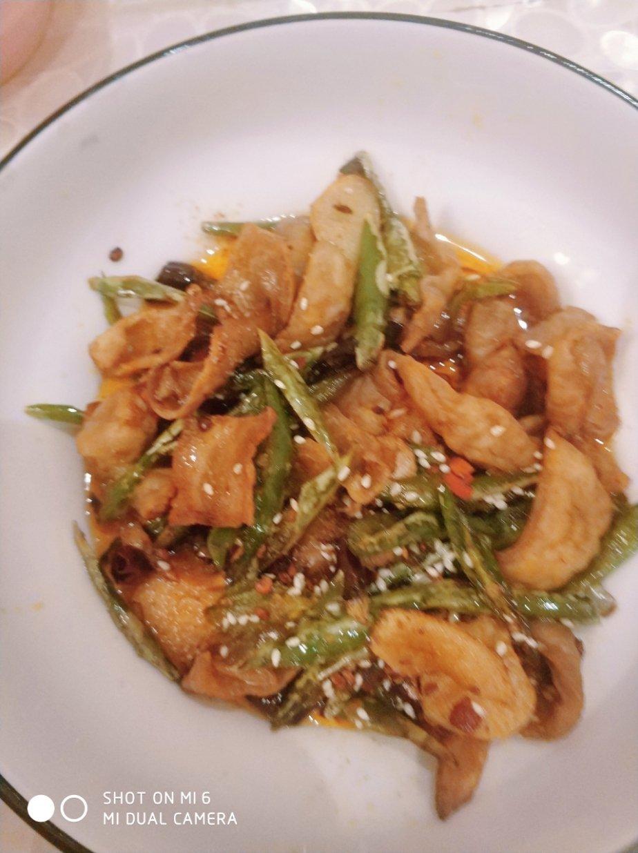 干煸肥肠