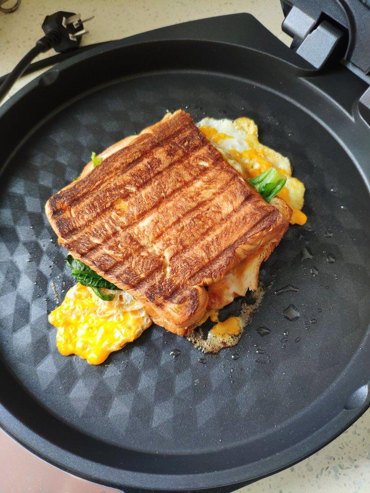 最简单的电饼铛鸡蛋三明治