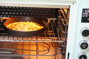 鲜虾培根菠萝披萨（圣诞暖炉披萨）的做法 步骤4