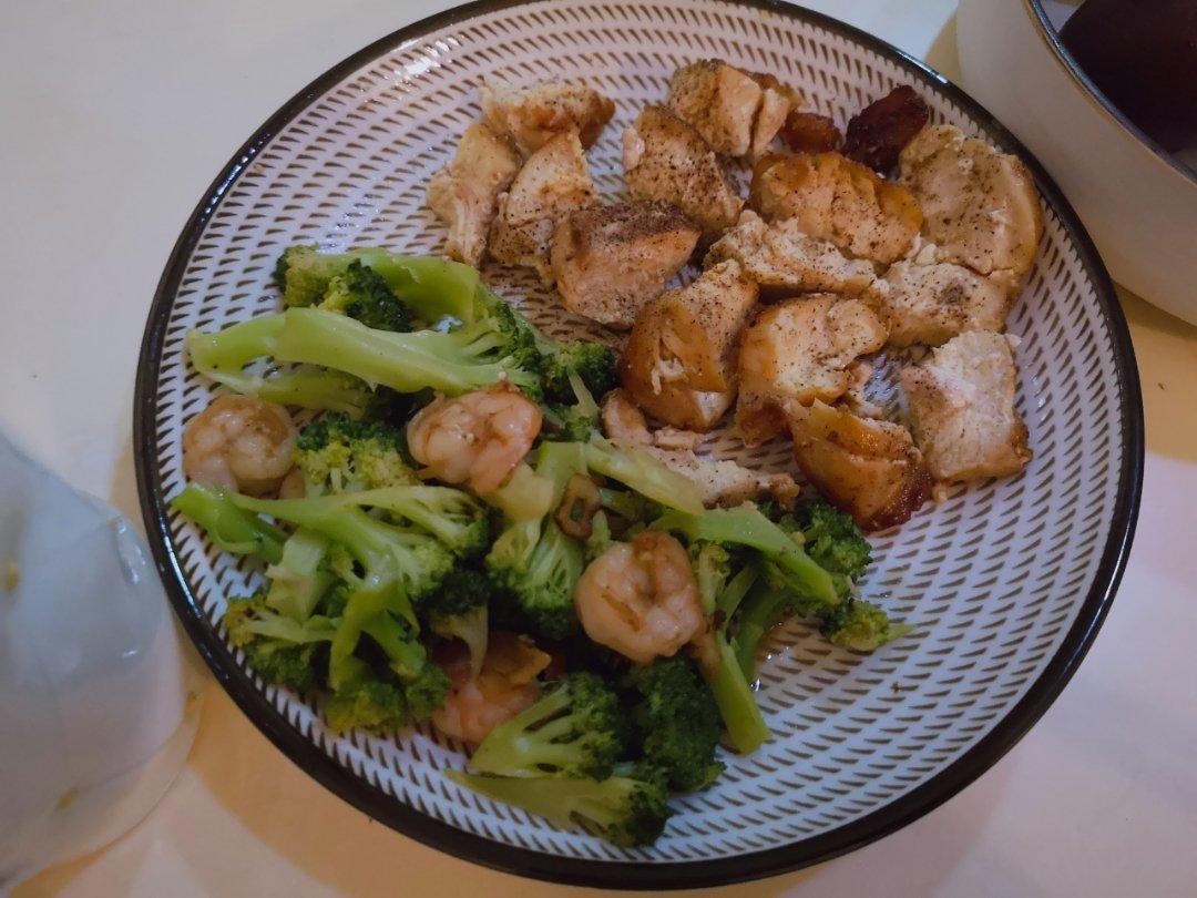 西兰花炒虾仁🍤