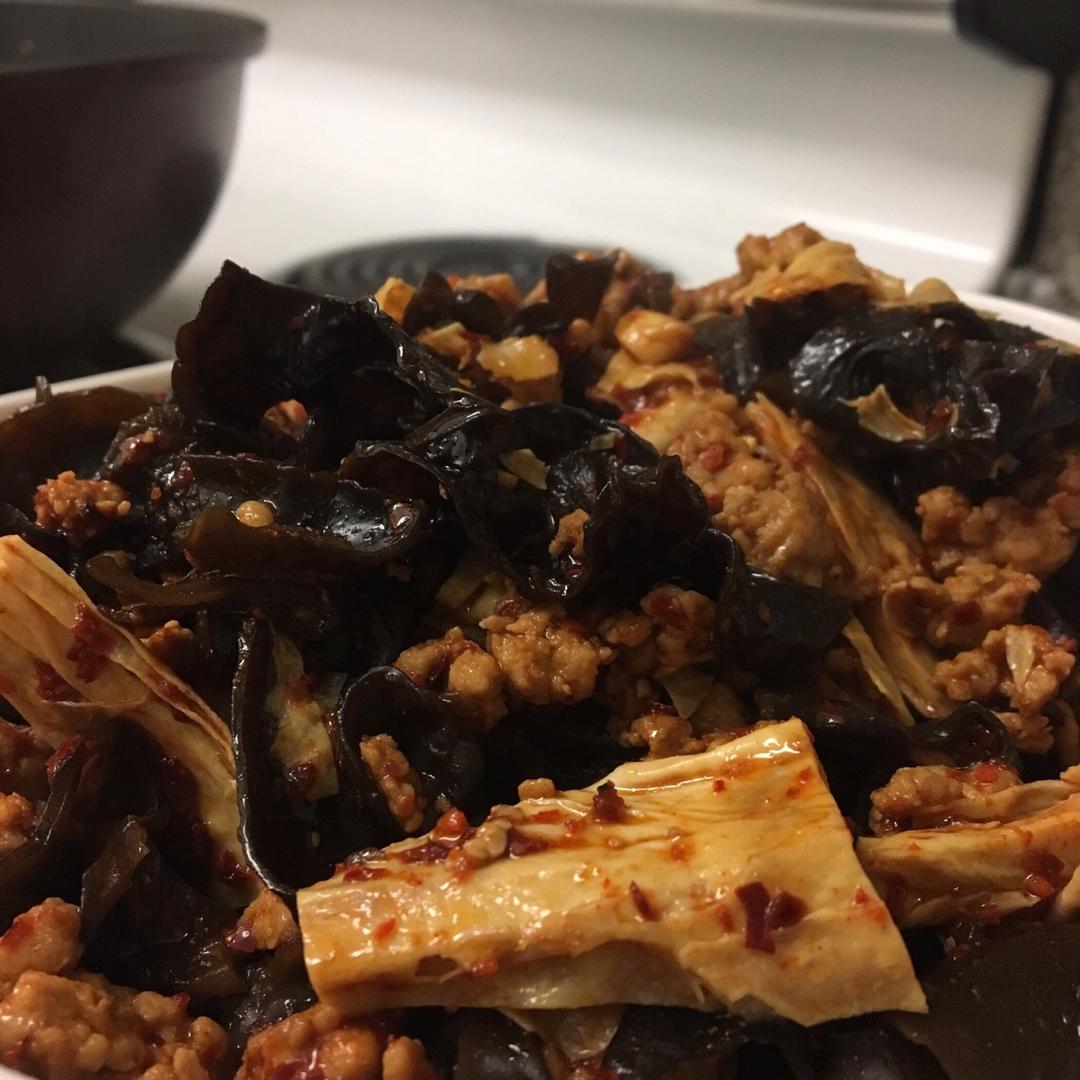 木耳炒肉