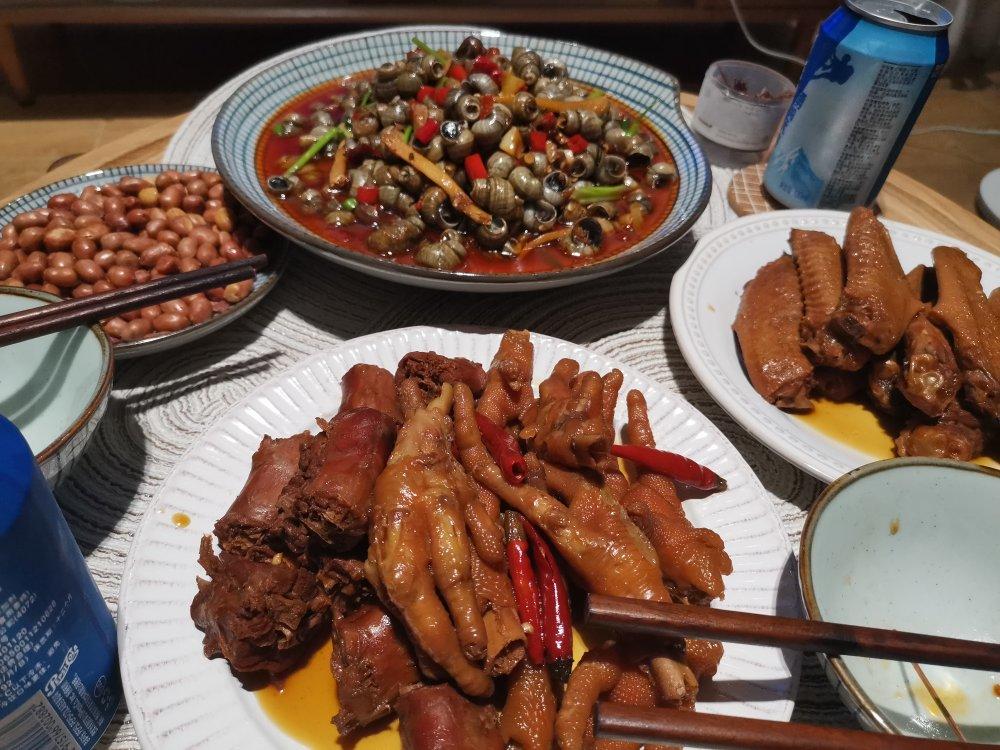 香辣田螺-和小龙虾并肩的四川夜宵之王